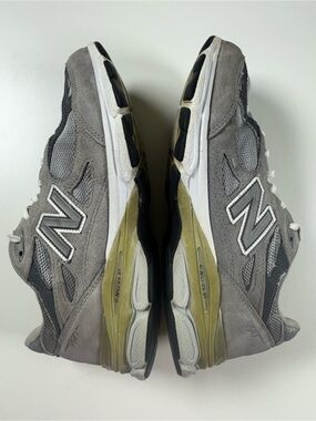 New Balance Grey Suede Mesh Men’s Athletic Sneakers